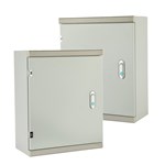 Boîtier étanche pour les installations électriques des quais de bateaux