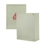 Boîtier avec couvercle à charnière et joint en caoutchouc